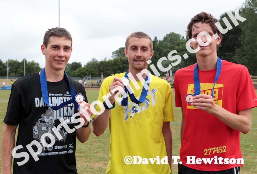 10000 metres medal presentation 02
